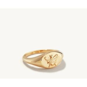 Brand New Mejuri Honey Mini Signet Bee Pinky Ring